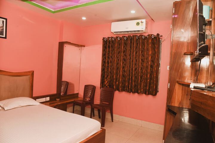 Room 33 of 54