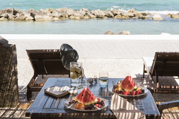 Breakfast/Coffee Service 33 of 50