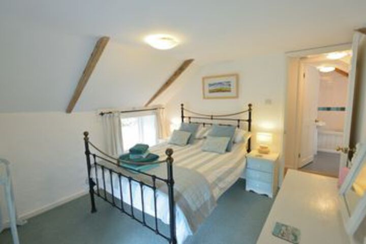 Room 12 of 26