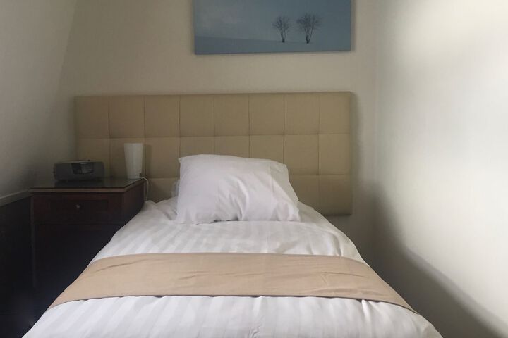 Room 18 of 31