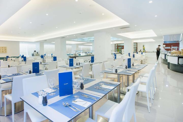 Dining 164 of 237