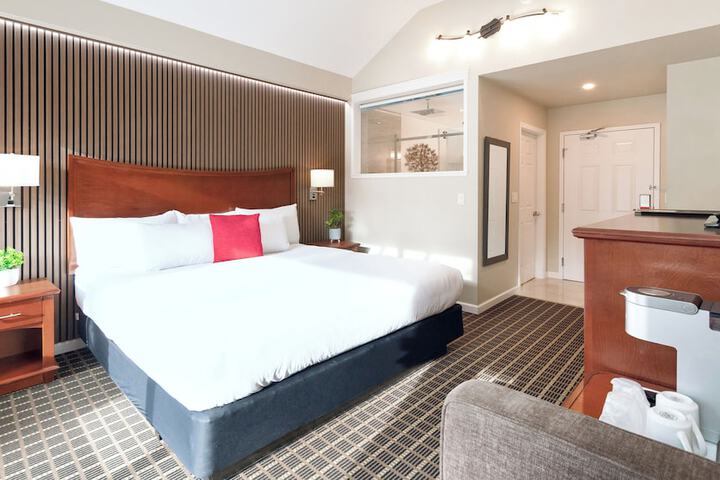 Room 44 of 95