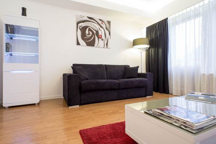 Room 380 of 645