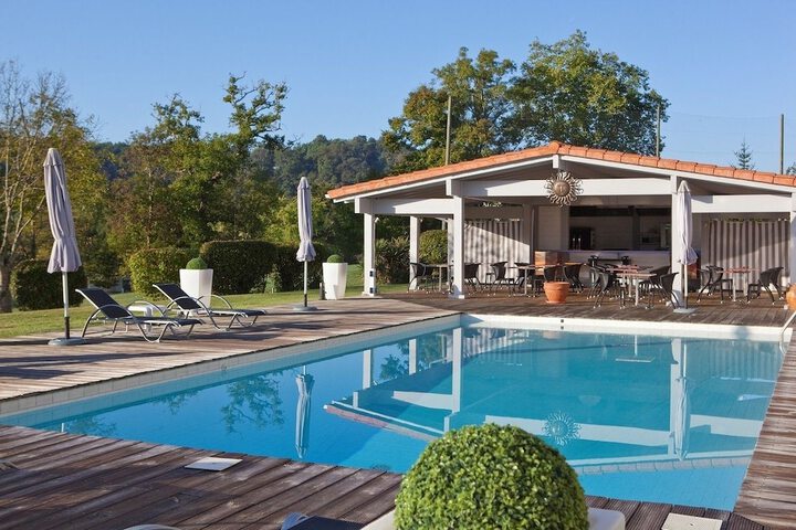 Pool 11 of 29