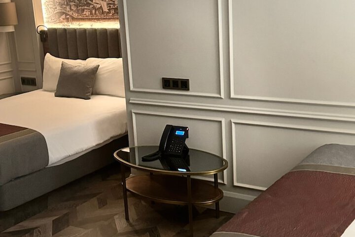 Room 14 of 39
