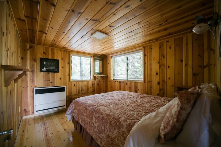 Room 26 of 143