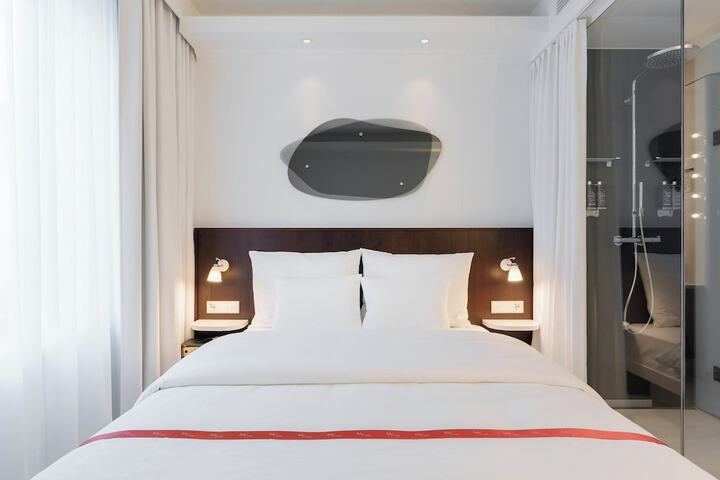 Room 21 of 81