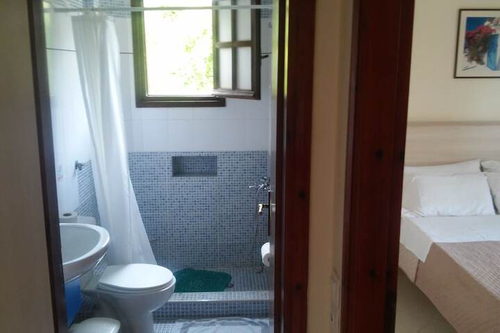 Room 20 of 49