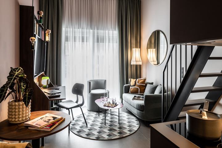 Room 20 of 64
