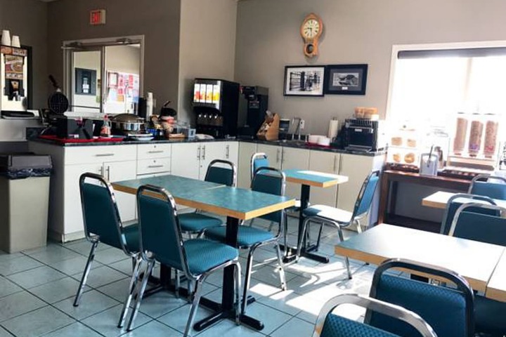 Breakfast/Coffee Service 45 of 55