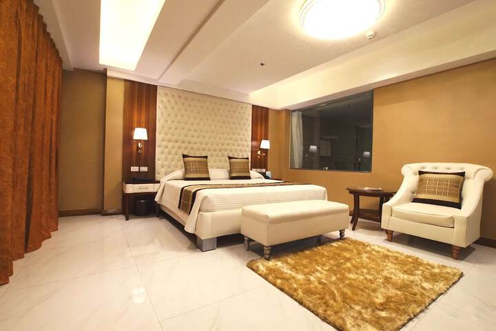 Room 27 of 62
