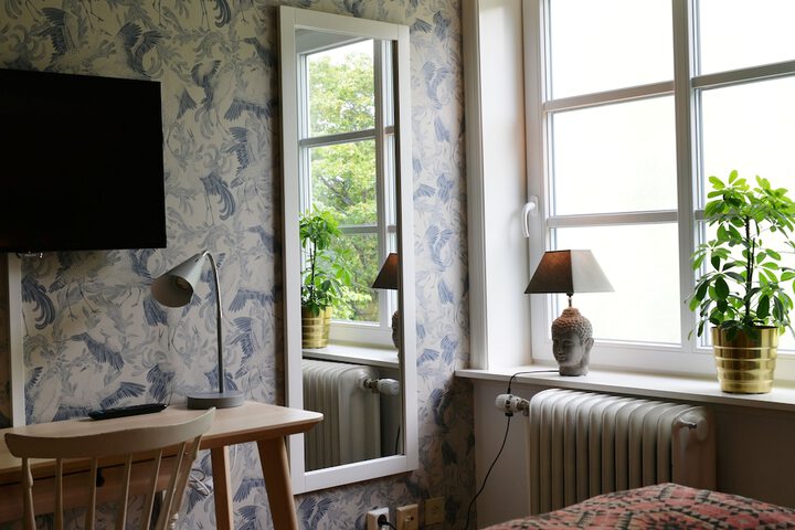Room 14 of 83