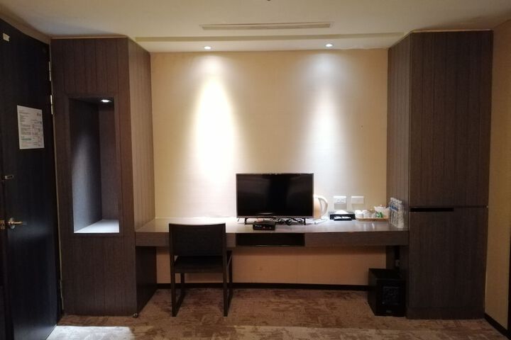 Room 29 of 106