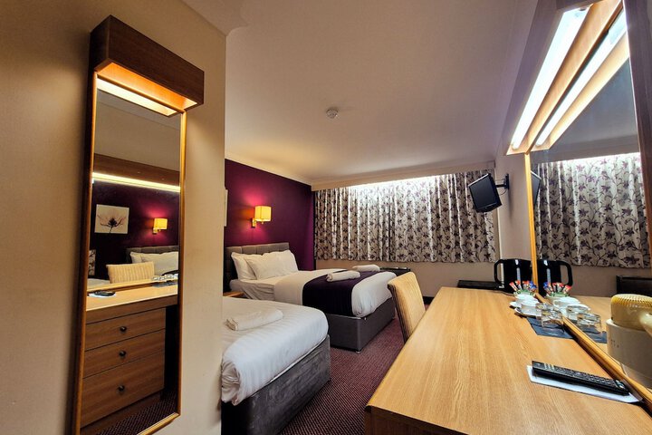 Room 7 of 64
