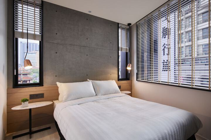 Room 7 of 26