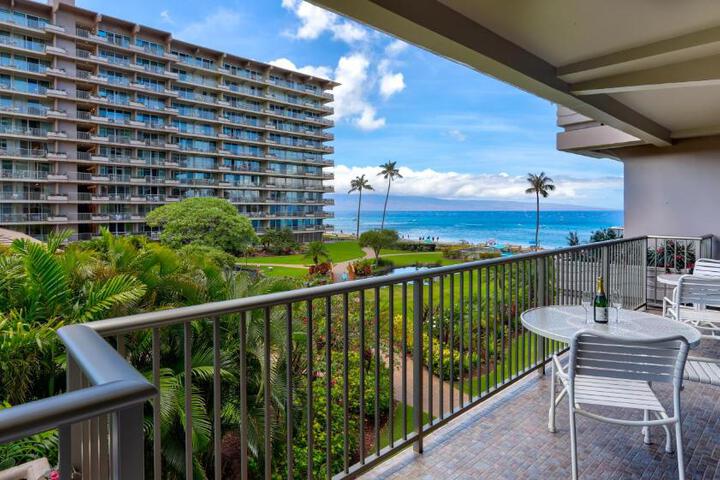 Maui Westside Presents- The Whaler 319 in Lahaina, HI
