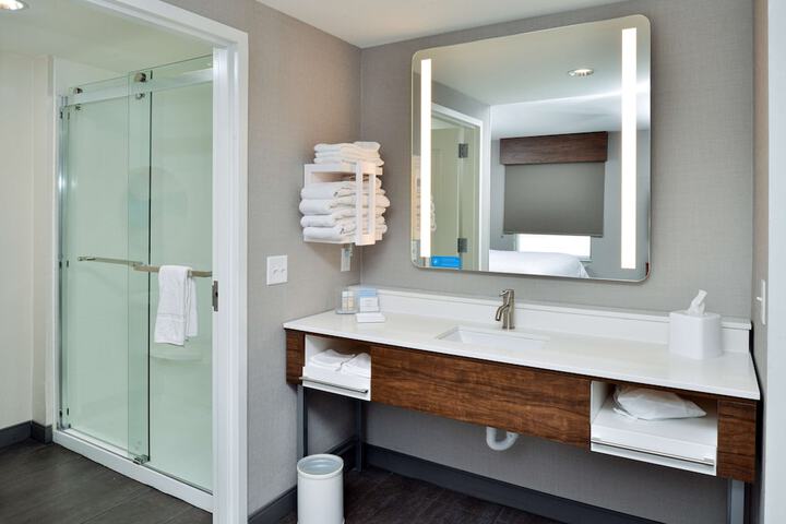 Bathroom shower
