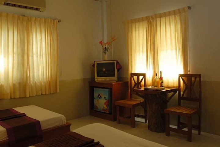 Room 6 of 31