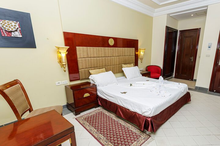 Room 34 of 109