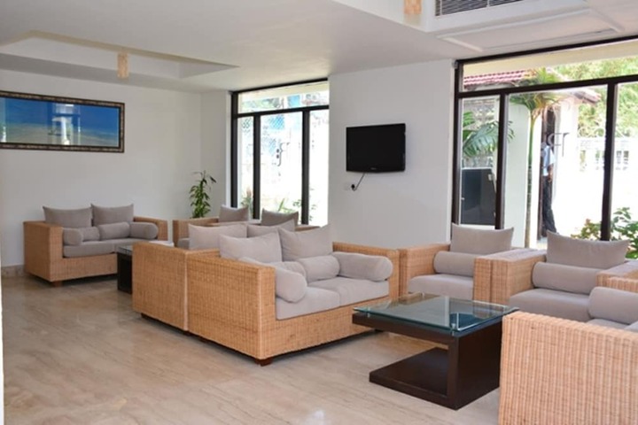 Guest Lobby