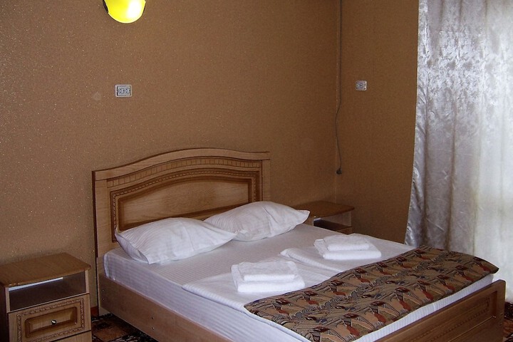 Room 8 of 47