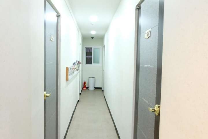 Ballroom/Hall 5 of 6