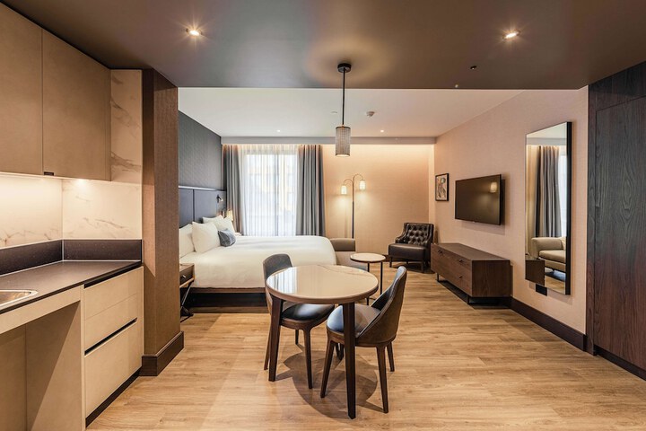 Room 36 of 132