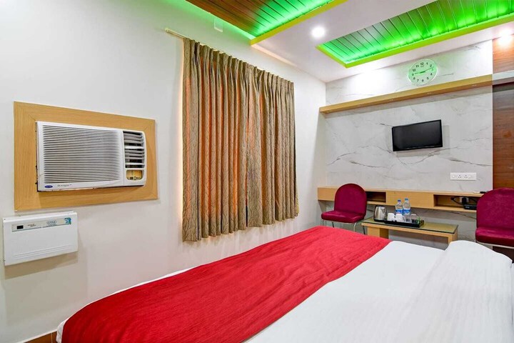 Room 7 of 15
