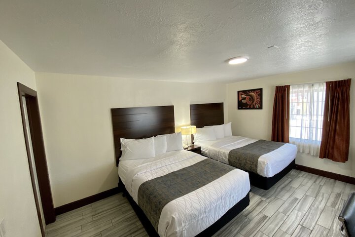 Room 12 of 35