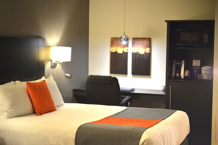 Room 3 of 48