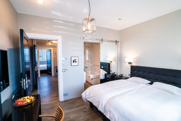 Room 21 of 123