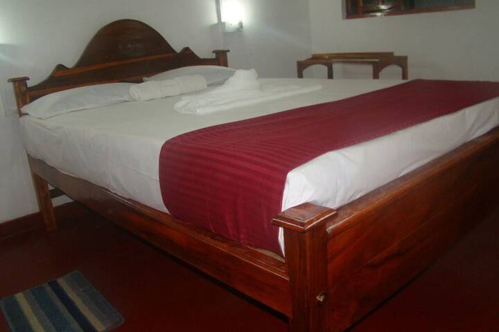 Room 5 of 31