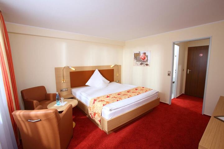 Room 12 of 29