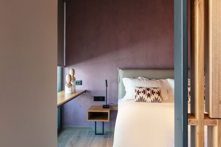 Room 14 of 85