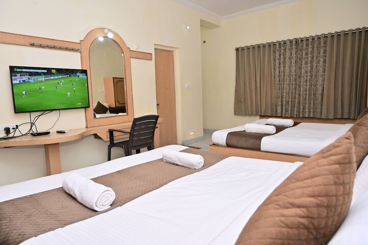 Room 6 of 17