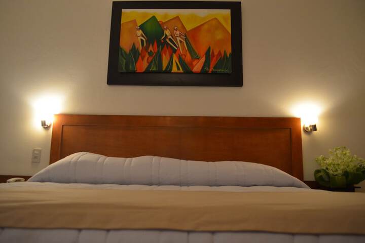 Room 16 of 32