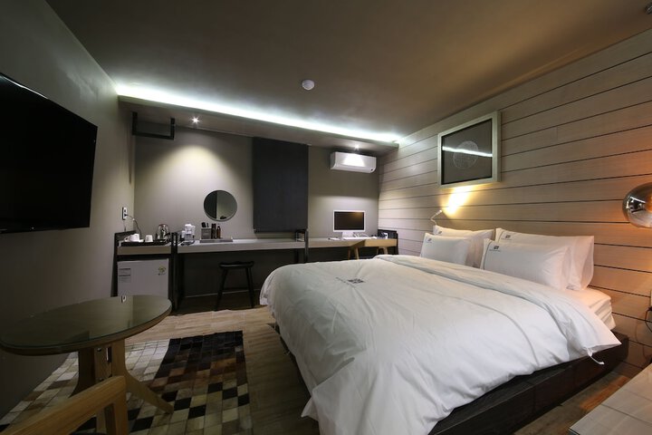 Room 29 of 70