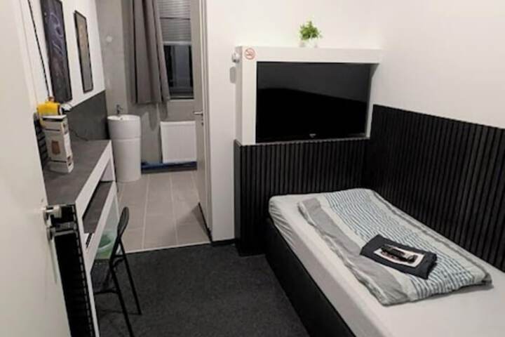 Room 31 of 54