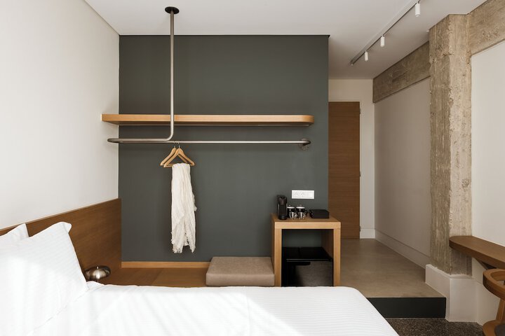 Room 29 of 65