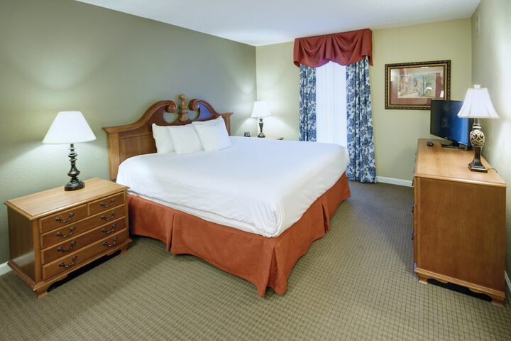 Room 3 of 109