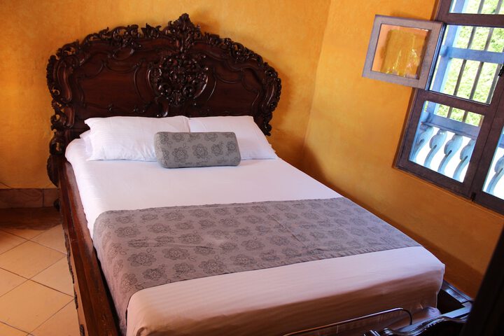 Room 6 of 39