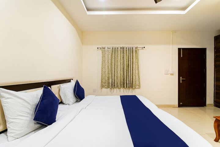 Room 18 of 28