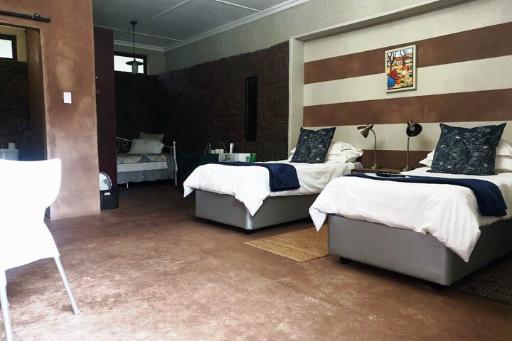 Room 8 of 47