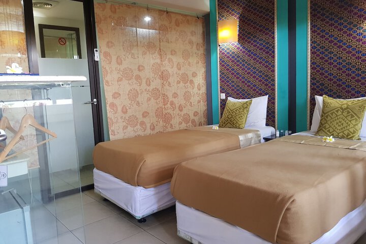 Room 9 of 44