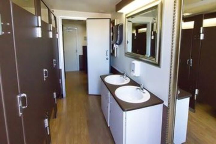Room 3 of 40