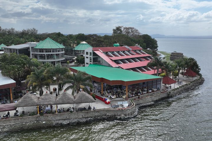Lewi Resort and Spa