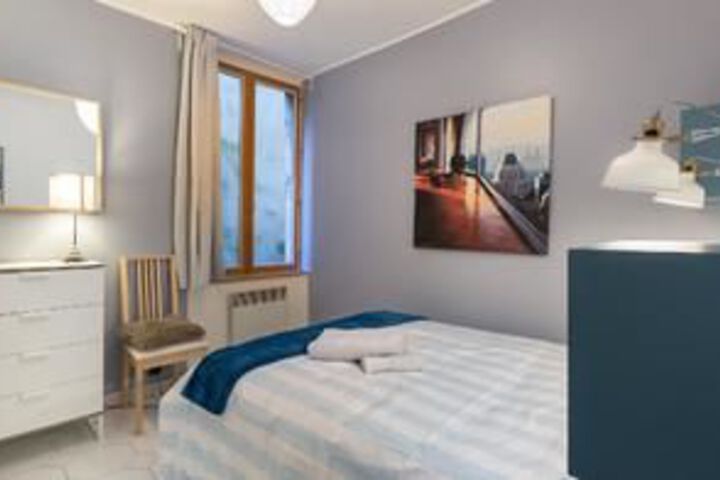 Room 4 of 13