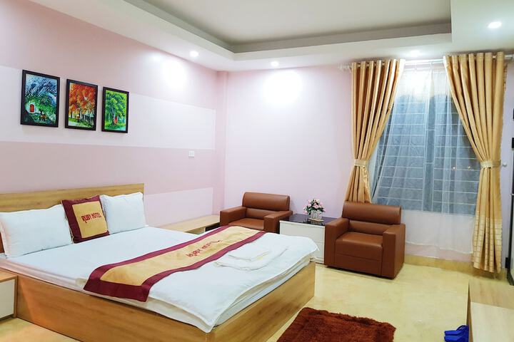 Room 8 of 37