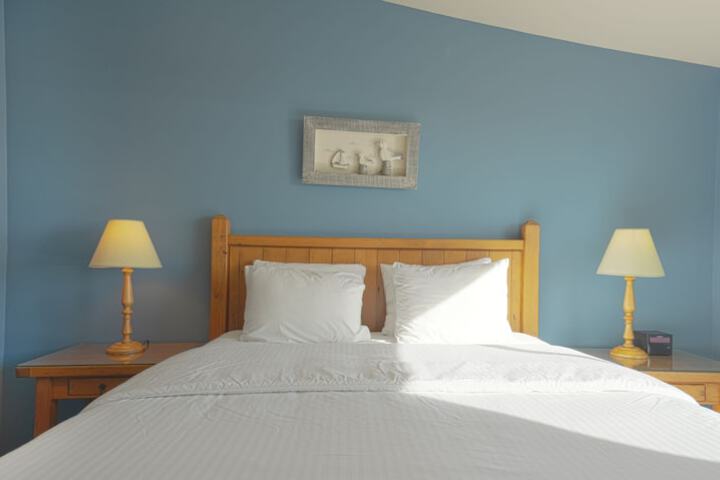 Room 5 of 181