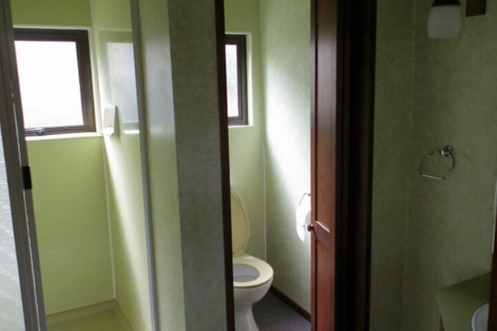 Room 5 of 42